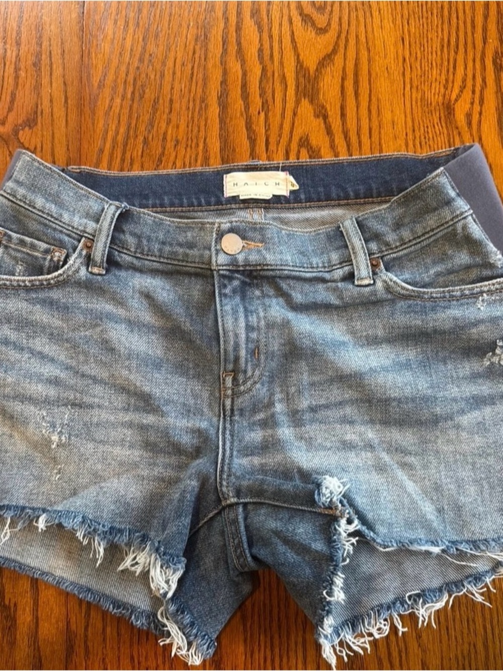 Hatch maternity the cut off Jean shorts 26